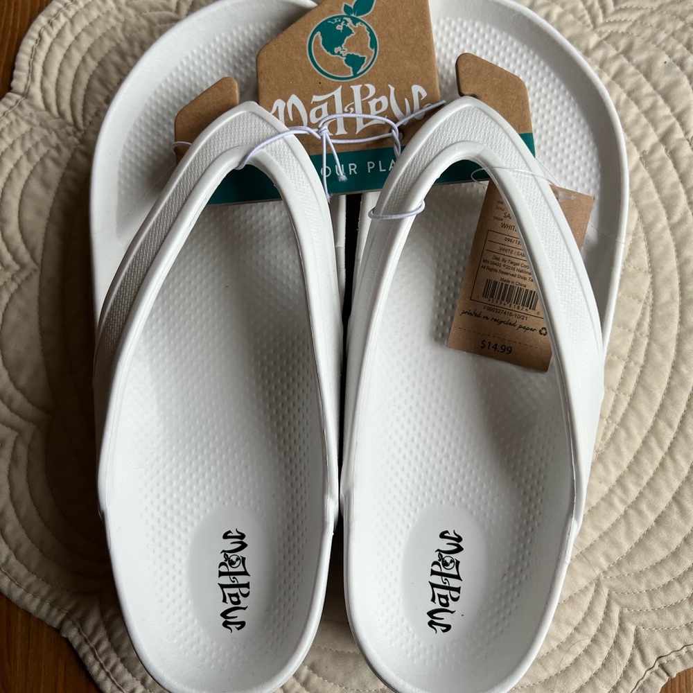 Target EVA Flip Flop W7 (Runs Large)